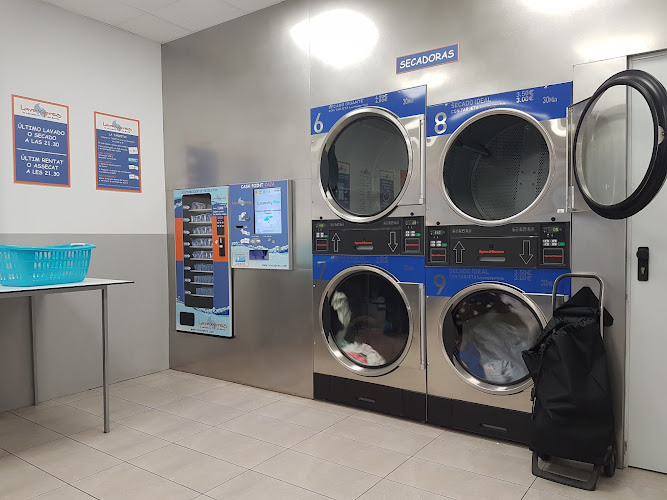 Lavandería Autoservicio LAVAXPRES Lavandería Autoservicio LAVAXPRES