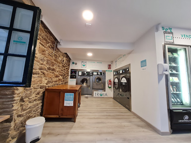 Lavandaria da Troia Lavanderia Laundry