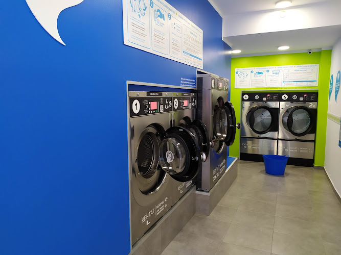 Lavandería Autoservicio La Wash Londres 81 BCN Lavandería Autoservicio La Wash Londres 81 BCN