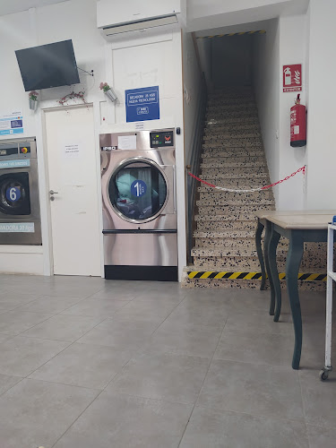 Lavandería Auto Servicio Emanuel