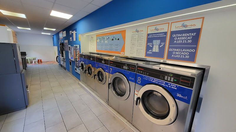 Lavanderia Bugaderia autoservicio Speed Queen Sant Cugat Lavanderia Bugaderia autoservicio Speed Queen Sant Cugat
