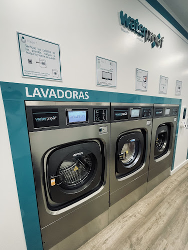 Waterproof Fraga, Lavandería Autoservicio.