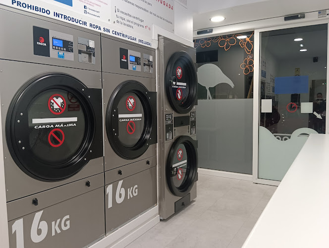 Fast & Fresh Lavanderia Autoservicio