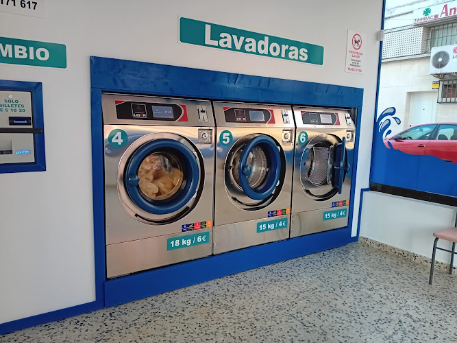 Lavandería Autoservicio Family Laundry
