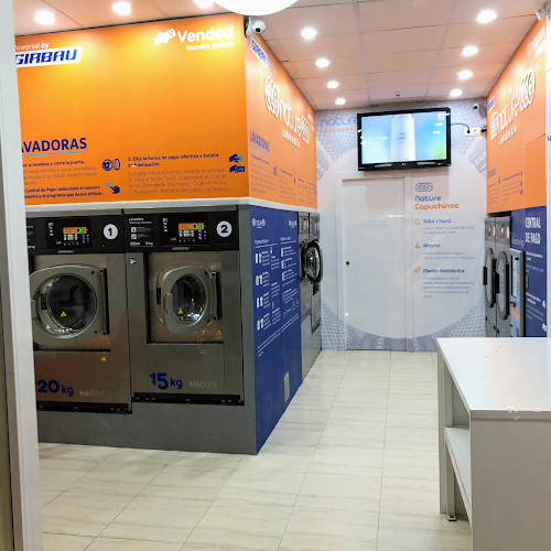 LAVANDERÍA Nature Capuchinos - LAUNDRY - ПРАЧЕЧНАЯ - 洗衣房 - الغسيل