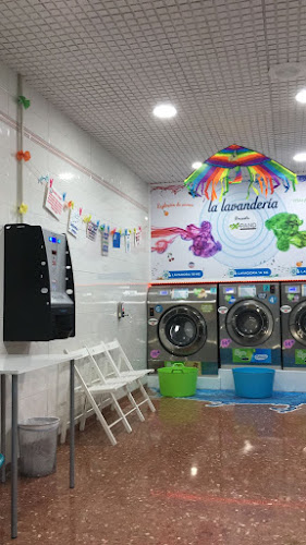 la lavandería, blue wash line la lavandería, blue wash line