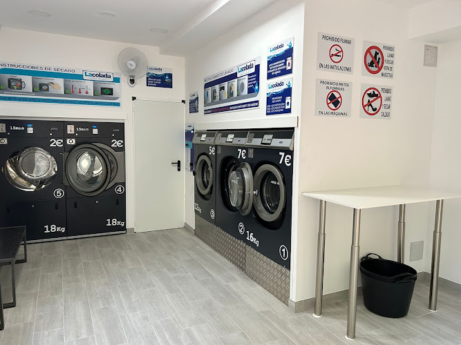Lavandería Autoservicio Lacolada Lavandería Autoservicio Lacolada